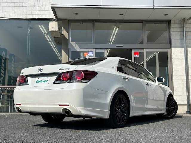 トヨタ クラウン アスリート S-T 埼玉県 2015(平27)年 8万km ホワイトパールクリスタルシャイン 純正ナビ/クルーズコントロール/前席パワーシート/ビルトインETC/ドライブレコーダー（FR）/LEDヘッドライト/LEDフォグランプ/ステアリングスイッチ/プッシュスタート/スマートキー/純正18インチアルミホイール/純正フロアマット/保証書/取扱説明書