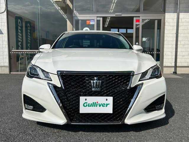 トヨタ クラウン アスリート S-T 埼玉県 2015(平27)年 8万km ホワイトパールクリスタルシャイン 純正ナビ/クルーズコントロール/前席パワーシート/ビルトインETC/ドライブレコーダー（FR）/LEDヘッドライト/LEDフォグランプ/ステアリングスイッチ/プッシュスタート/スマートキー/純正18インチアルミホイール/純正フロアマット/保証書/取扱説明書