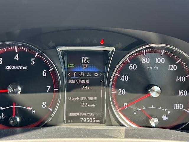 トヨタ クラウン アスリート S-T 埼玉県 2015(平27)年 8万km ホワイトパールクリスタルシャイン 純正ナビ/クルーズコントロール/前席パワーシート/ビルトインETC/ドライブレコーダー（FR）/LEDヘッドライト/LEDフォグランプ/ステアリングスイッチ/プッシュスタート/スマートキー/純正18インチアルミホイール/純正フロアマット/保証書/取扱説明書