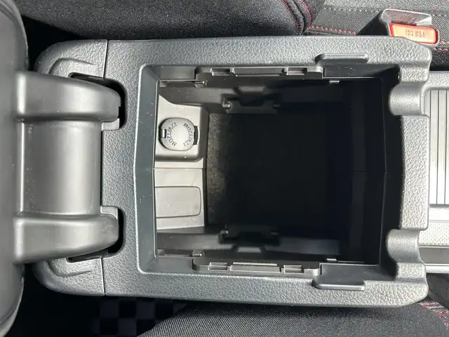 スバル ＷＲＸ Ｓ４ 2．0GT アイサイト 富山県 2014(平26)年 7万km アイスシルバーメタリック 4WD/レーダークルーズコントロール/衝突軽減システム/レーンキープアシスト/スポーツサスペンション/ドライブレコーダー/セルスタートアシスト機能/ETC/オートライト/電動リアゲート/パワーシート　運転席＋助手席/USB入力端子/純正AW/スペアキー