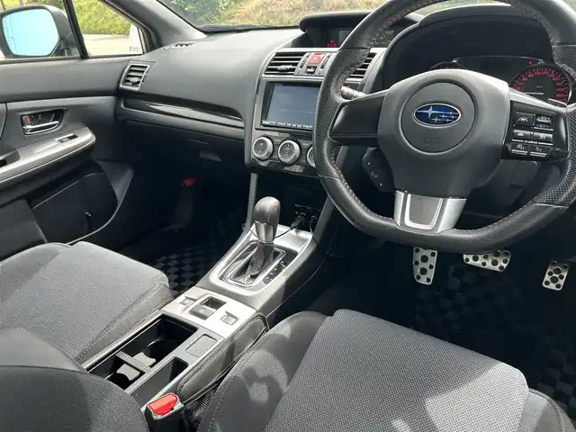 スバル ＷＲＸ Ｓ４ 2．0GT アイサイト 富山県 2014(平26)年 7万km アイスシルバーメタリック 4WD/レーダークルーズコントロール/衝突軽減システム/レーンキープアシスト/スポーツサスペンション/ドライブレコーダー/セルスタートアシスト機能/ETC/オートライト/電動リアゲート/パワーシート　運転席＋助手席/USB入力端子/純正AW/スペアキー