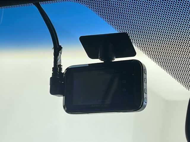 トヨタ ハリアー エレガンス 沖縄県 2014(平26)年 9万km スパークリングブラックパールクリスタルシャイン 純正8インチナビ　/フルセグＴＶ　/ＣＤ／ＤＶＤ　/ＡＵＸ　/Ｂｌｕｅｔｏｏｔｈ　/バックカメラ　/ＥＴＣ　/ＬＥＤライト　/前後ドラレコ　/ハーフレザーシート　/パワーシート　/横滑防止装置　/盗難防止装置　/純正フロアマット/純正20インチアルミホイール