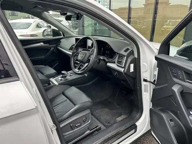 アウディ Ｑ５ TDI 1stエディション ブラックスタイリング 石川県 2019(令1)年 3.6万km パール 限定250台/アシスタンスパッケージ/マトリクスLEDヘッドライト/専用２０インチAW/ブラックスタイリング/バーチャルコックピット/ブラックレザー/前後シートヒーター/パワーシート/純正ナビ/フルセグ/３６０カメラ/ETC/ACC/パワーバックドア/前後ドラレコ