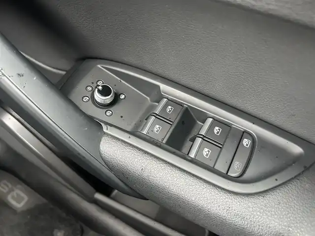 アウディ Ｑ５ TDI 1stエディション ブラックスタイリング 石川県 2019(令1)年 3.6万km パール 限定250台/アシスタンスパッケージ/マトリクスLEDヘッドライト/専用２０インチAW/ブラックスタイリング/バーチャルコックピット/ブラックレザー/前後シートヒーター/パワーシート/純正ナビ/フルセグ/３６０カメラ/ETC/ACC/パワーバックドア/前後ドラレコ