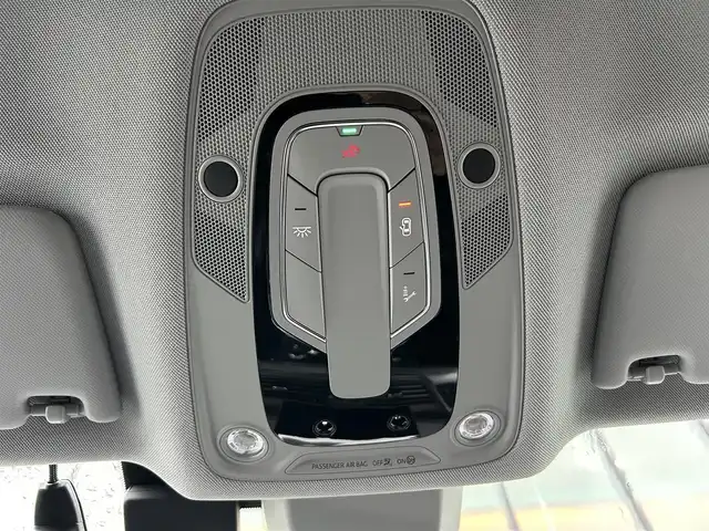 アウディ Ｑ５ TDI 1stエディション ブラックスタイリング 石川県 2019(令1)年 3.6万km パール 限定250台/アシスタンスパッケージ/マトリクスLEDヘッドライト/専用２０インチAW/ブラックスタイリング/バーチャルコックピット/ブラックレザー/前後シートヒーター/パワーシート/純正ナビ/フルセグ/３６０カメラ/ETC/ACC/パワーバックドア/前後ドラレコ