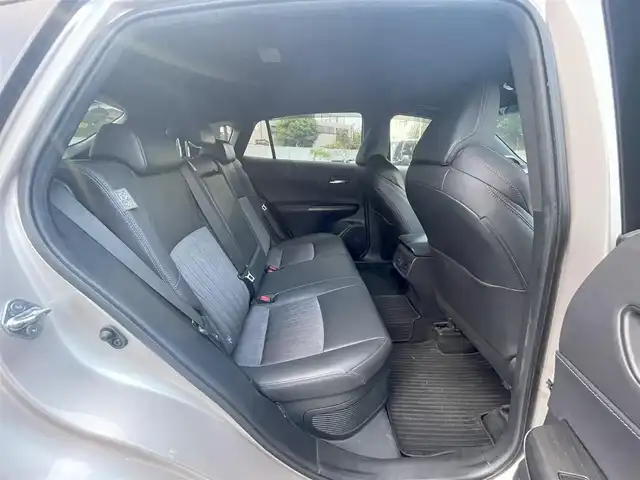 トヨタ ハリアー ハイブリッド Z 東京都 2022(令4)年 5.7万km スティールブロンドM ワンオーナー/12.3型ディスプレイオーディオナビ・フルセグTV/JBLプレミアムサウンドシステム(9スピーカー)/パノラミックビューモニター/AC100V／1500W/【MODELLISTAパーツ】/・フロントスポイラー（LED付）/・サイドスカート/・リヤスタイリングキット（リヤスカート＋マフラーエクステンション）/・フロントグリルガーニッシュ/・バックドアエアロプレート/・バックドアガーニッシュ/・シグネチャーイルミグリル/・バックドアスポイラー/ToyotaSafetySense/BSM/HUD/純正エンジンスターター/スマートキー×2