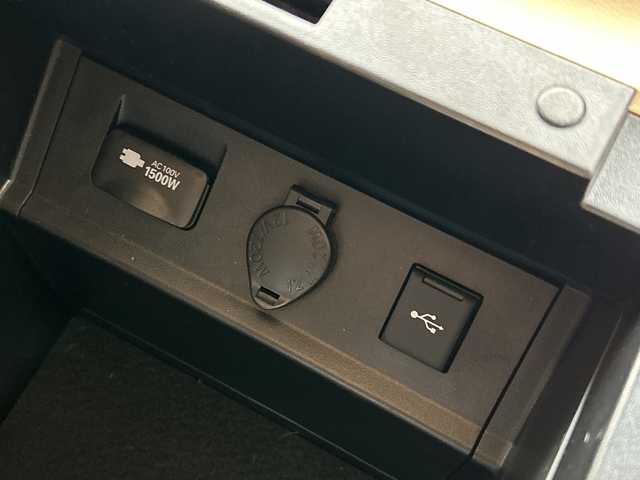 トヨタ アルファードハイブリット G Fパッケージ 広島県 2021(令3)年 4万km ホワイトパールクリスタルシャイン 禁煙/トヨタセーフティセンス/・プリクラッシュセーフティ/・LDA/・オートマチックハイビーム/・レーダークルーズコントロール/・先行車発進お知らせ/クリアランスソナー/BSM/RCTA/デジタルインナーミラー/JBLプレミアムサウンド/メーカーナビ/・フルセグ/CD/DVD/Bluetooth/パノラミックビューモニター/ステアリングヒーター/ステアリングスイッチ/シートヒーター/ベンチレーション/パワーシート/シートメモリー/電動パーキングブレーキ/ブレーキホールド/3眼LEDヘッドライト/フォグランプ/電動格納ウィンカーミラー/AC1500W電源/前後ドライブレコーダー（DC-DR652）/ETC2.0/純正フロアマット/W+サイド+カーテンエアバック