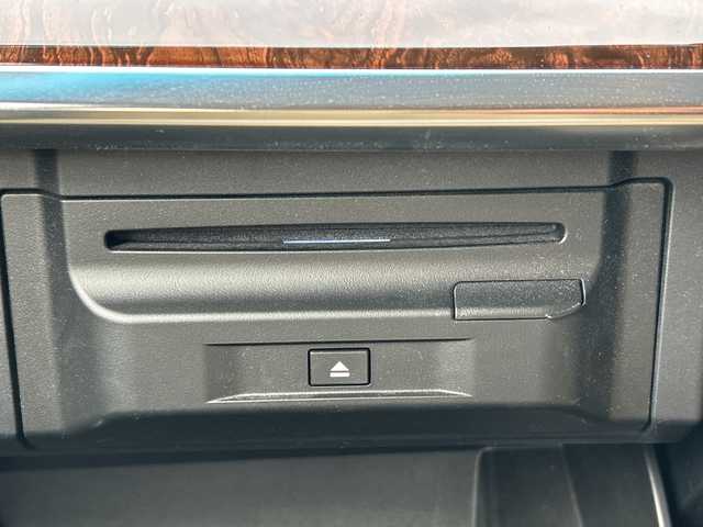 トヨタ アルファードハイブリット G Fパッケージ 広島県 2021(令3)年 4万km ホワイトパールクリスタルシャイン 禁煙/トヨタセーフティセンス/・プリクラッシュセーフティ/・LDA/・オートマチックハイビーム/・レーダークルーズコントロール/・先行車発進お知らせ/クリアランスソナー/BSM/RCTA/デジタルインナーミラー/JBLプレミアムサウンド/メーカーナビ/・フルセグ/CD/DVD/Bluetooth/パノラミックビューモニター/ステアリングヒーター/ステアリングスイッチ/シートヒーター/ベンチレーション/パワーシート/シートメモリー/電動パーキングブレーキ/ブレーキホールド/3眼LEDヘッドライト/フォグランプ/電動格納ウィンカーミラー/AC1500W電源/前後ドライブレコーダー（DC-DR652）/ETC2.0/純正フロアマット/W+サイド+カーテンエアバック