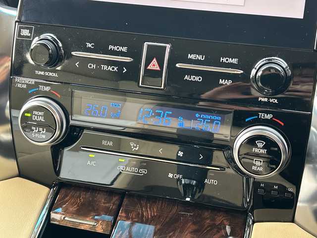 トヨタ アルファードハイブリット G Fパッケージ 広島県 2021(令3)年 4万km ホワイトパールクリスタルシャイン 禁煙/トヨタセーフティセンス/・プリクラッシュセーフティ/・LDA/・オートマチックハイビーム/・レーダークルーズコントロール/・先行車発進お知らせ/クリアランスソナー/BSM/RCTA/デジタルインナーミラー/JBLプレミアムサウンド/メーカーナビ/・フルセグ/CD/DVD/Bluetooth/パノラミックビューモニター/ステアリングヒーター/ステアリングスイッチ/シートヒーター/ベンチレーション/パワーシート/シートメモリー/電動パーキングブレーキ/ブレーキホールド/3眼LEDヘッドライト/フォグランプ/電動格納ウィンカーミラー/AC1500W電源/前後ドライブレコーダー（DC-DR652）/ETC2.0/純正フロアマット/W+サイド+カーテンエアバック