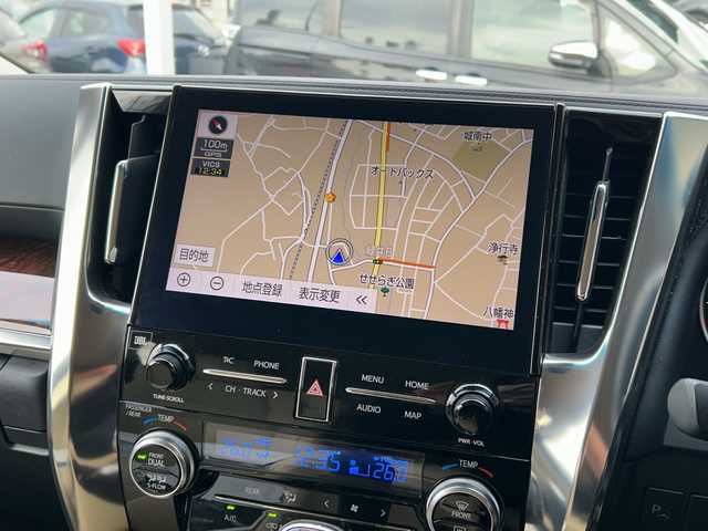 トヨタ アルファードハイブリット G Fパッケージ 広島県 2021(令3)年 4万km ホワイトパールクリスタルシャイン 禁煙/トヨタセーフティセンス/・プリクラッシュセーフティ/・LDA/・オートマチックハイビーム/・レーダークルーズコントロール/・先行車発進お知らせ/クリアランスソナー/BSM/RCTA/デジタルインナーミラー/JBLプレミアムサウンド/メーカーナビ/・フルセグ/CD/DVD/Bluetooth/パノラミックビューモニター/ステアリングヒーター/ステアリングスイッチ/シートヒーター/ベンチレーション/パワーシート/シートメモリー/電動パーキングブレーキ/ブレーキホールド/3眼LEDヘッドライト/フォグランプ/電動格納ウィンカーミラー/AC1500W電源/前後ドライブレコーダー（DC-DR652）/ETC2.0/純正フロアマット/W+サイド+カーテンエアバック