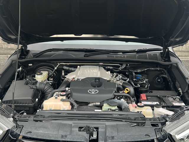 トヨタ ハイラックス Z GRスポーツ 岐阜県 2022(令4)年 3.4万km アティチュードブラックマイカ ワンオーナー/純正ナビ/Bluetooth/AM/FM/USB/Miracast/バックカメラ/ETC/パドルシフト/アダプティブクルーズコントロール/前後ドライブレコーダー/ハーフレザーシート/プッシュスタート/スマートキー/パワーシート(前席)/オートライト/オートエアコン/横滑り防止装置/プリクラッシュセーフティー/クリアランスソナー/レーンディパーチャーアラート/ロードサインアシスト/アイドリングストップ/先行車発進告知/排出ガス洗浄装置装着車/純正フロアマット