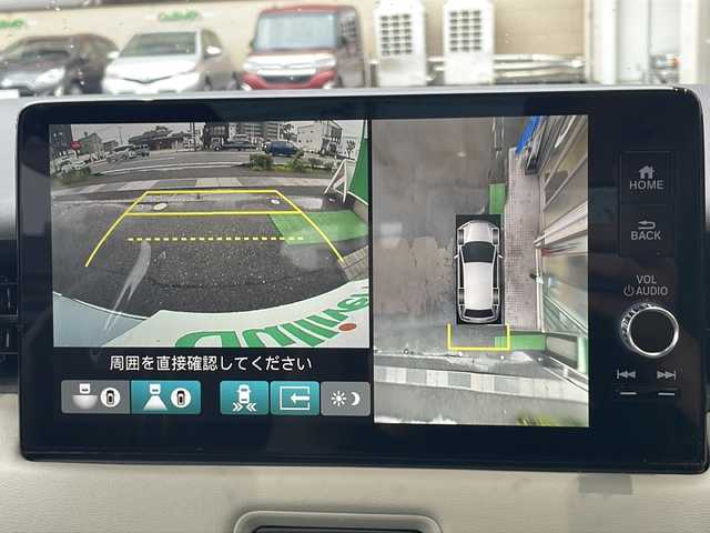 ホンダ ヴェゼル ハイブリッド e:HEV PLaY 高知県 2022(令4)年 1.5万km パールⅡ ワンオーナー/純正ディスプレイオーディオ/(Bluetooth/USB/フルセグ/ナビ機能)/ビルトインETC2.0/アラウンドビューモニター/前後ドライブレコーダー/アダプティブクルーズコントロール/ブラインドスポットモニター/純正18インチアルミホイール/パワーバックドア/ワイヤレス充電器/ハーフレザーシート/シートヒーター/ステアリングヒーター/プッシュスタート/スマートキー/オートライト/LEDヘッドライト/フォグランプ/電動パーキングブレーキ/オートブレーキホールド/レーンキープアシスト/横滑り防止装置/盗難防止装置/衝突被害軽減ブレーキ/ダウンヒルアシストコントロール/純正フロアマット/保証書/ドアバイザー/ウィンドシールドデアイサー
