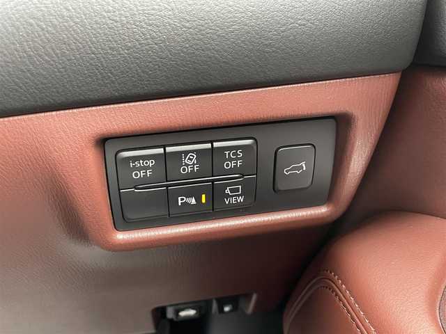 マツダ ＣＸ－８ XD エクスクルーシブモード 千葉県 2021(令3)年 3.9万km チタニウムフラッシュマイカ レザーシート/360°カメラ/BOSEプレミアムサウンド/純正マツダコネクトナビ/・Bluetooth/フルセグTV/前席パワーシート/1列目2列目シートヒーター/前席シートベンチレーション/パワーバックドア/レーンキープアシスト/アダプティブクルーズコントロール/ブラインドスポットモニター/スマートキー/前後コーナーセンサー/ヘッドアップディスプレイ/パドルシフト/純正19インチアルミホイール/置くだけ充電/純正アダプティブLEDヘッドライト/フォグランプ/本革巻ステアリング/社外ETC2.0/ドアバイザー/サイド＆カーテンエアバッグ/新車保証書＆取扱説明書