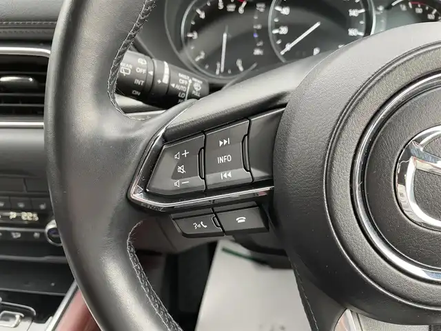 マツダ ＣＸ－８ XD エクスクルーシブモード 千葉県 2021(令3)年 3.9万km チタニウムフラッシュマイカ レザーシート/360°カメラ/BOSEプレミアムサウンド/純正マツダコネクトナビ/・Bluetooth/フルセグTV/前席パワーシート/1列目2列目シートヒーター/前席シートベンチレーション/パワーバックドア/レーンキープアシスト/アダプティブクルーズコントロール/ブラインドスポットモニター/スマートキー/前後コーナーセンサー/ヘッドアップディスプレイ/パドルシフト/純正19インチアルミホイール/置くだけ充電/純正アダプティブLEDヘッドライト/フォグランプ/本革巻ステアリング/社外ETC2.0/ドアバイザー/サイド＆カーテンエアバッグ/新車保証書＆取扱説明書
