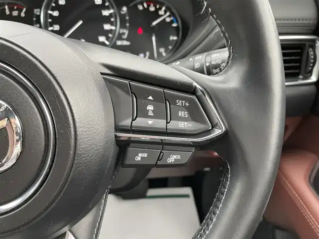 マツダ ＣＸ－８ XD エクスクルーシブモード 千葉県 2021(令3)年 3.9万km チタニウムフラッシュマイカ レザーシート/360°カメラ/BOSEプレミアムサウンド/純正マツダコネクトナビ/・Bluetooth/フルセグTV/前席パワーシート/1列目2列目シートヒーター/前席シートベンチレーション/パワーバックドア/レーンキープアシスト/アダプティブクルーズコントロール/ブラインドスポットモニター/スマートキー/前後コーナーセンサー/ヘッドアップディスプレイ/パドルシフト/純正19インチアルミホイール/置くだけ充電/純正アダプティブLEDヘッドライト/フォグランプ/本革巻ステアリング/社外ETC2.0/ドアバイザー/サイド＆カーテンエアバッグ/新車保証書＆取扱説明書