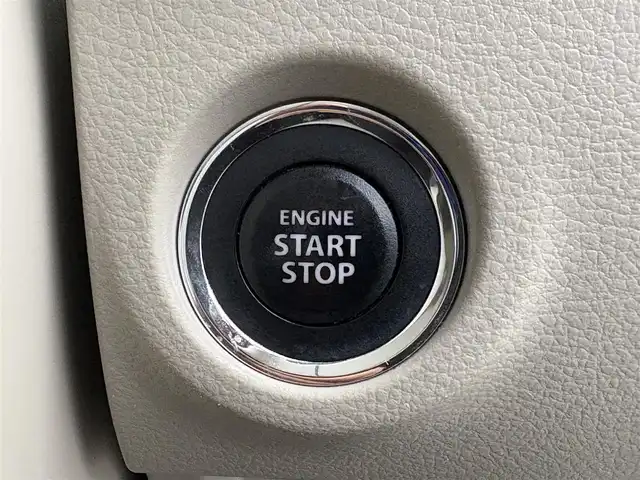 スズキ ラパン L 大分県 2017(平29)年 7.3万km アーバンブラウンパールメタリック ・ナビ(CD/DVD/SD/BT)/・ワンセグテレビ/・衝突被害軽減ブレーキ/・ETC/・ドライブレコーダー/・運転席シートヒーター/・スマートキー/・プッシュスタート/・フロアマット/・ドアバイザー/・電格ミラー/・アイドリングストップ