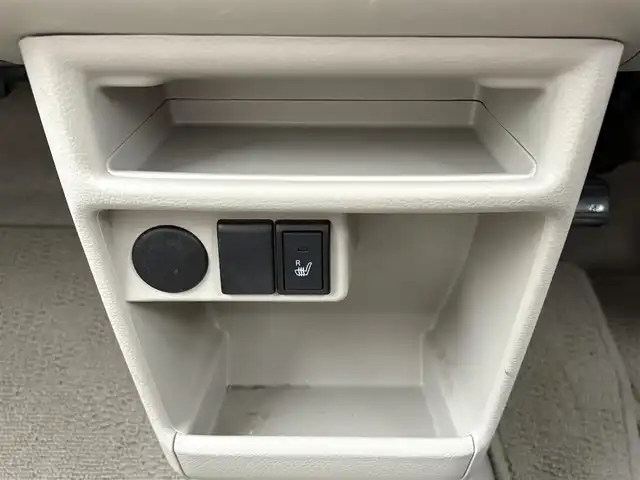 スズキ ラパン L 大分県 2017(平29)年 7.3万km アーバンブラウンパールメタリック ・ナビ(CD/DVD/SD/BT)/・ワンセグテレビ/・衝突被害軽減ブレーキ/・ETC/・ドライブレコーダー/・運転席シートヒーター/・スマートキー/・プッシュスタート/・フロアマット/・ドアバイザー/・電格ミラー/・アイドリングストップ