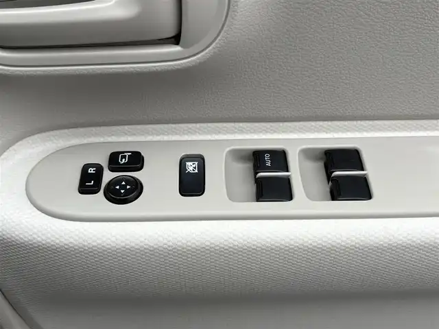 スズキ ラパン L 大分県 2017(平29)年 7.3万km アーバンブラウンパールメタリック ・ナビ(CD/DVD/SD/BT)/・ワンセグテレビ/・衝突被害軽減ブレーキ/・ETC/・ドライブレコーダー/・運転席シートヒーター/・スマートキー/・プッシュスタート/・フロアマット/・ドアバイザー/・電格ミラー/・アイドリングストップ