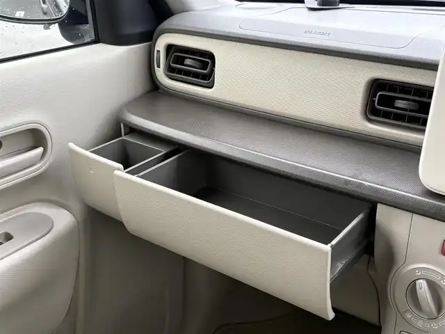 スズキ ラパン L 大分県 2017(平29)年 7.3万km アーバンブラウンパールメタリック ・ナビ(CD/DVD/SD/BT)/・ワンセグテレビ/・衝突被害軽減ブレーキ/・ETC/・ドライブレコーダー/・運転席シートヒーター/・スマートキー/・プッシュスタート/・フロアマット/・ドアバイザー/・電格ミラー/・アイドリングストップ