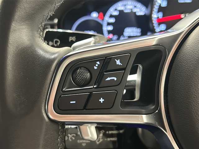 ポルシェ パナメーラ 4S 新潟県 2017(平29)年 4.6万km ジェットブラック スポーツエグゾーストシステム/・スポーツテールパイプ（シルバー）/ポルシェアクティブサスペンション/エントリードライブ/サラウンドアシスト/レーンキープアシスト/レーンチェンジアシスト/パーキングアシスト/パークディスタンコントロール/LEDマトリックスヘッドライト/ハイビームアシスト/ブラックレザー/シートヒーター（全席）/純正HDDナビ/・Bluetooth/ラジオ/AUX/BOSEサウンドシステム/リアビューカメラ/ドライブレコーダー/ETC2.0/クルーズコントロール/パドルシフト/純正20インチアルミホイール/純正フロアマット/ISOFIX