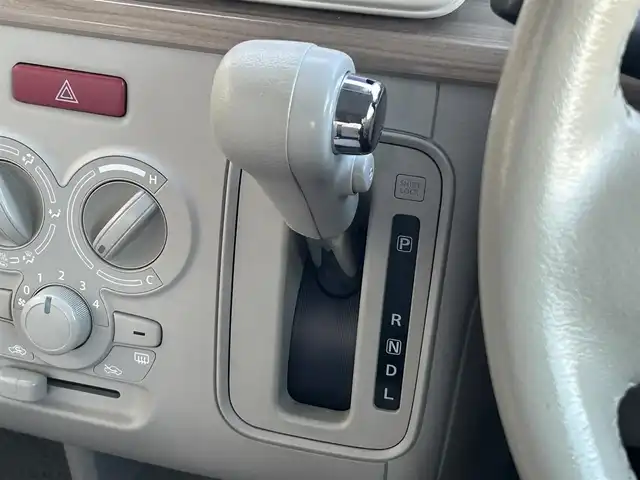 スズキ ラパン S 静岡県 2016(平28)年 8.8万km フレンチミントパールメタリック ディーラー純正ナビ/BT/CD/DVD/USB/SDミュージック/フルセグTV/ETC/スマートーキー/バックカメラ/純正フロアマット/シートヒーターD席/AC/プッシュスタート