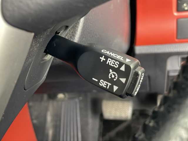 トヨタ ヴォクシー ZS 大分県 2017(平29)年 3.5万km ブラック 後席モニター　/アルパイン11型ナビ/　AM/FM/CD/DVD/BT/HDMI/フルセグTV　/バックカメラ　/前後ドライブレコーダー　/クルーズコントロール　/オートマティックハイビーム　/衝突軽減システム　/レーンキープアシスト　/純正アルミホイール　/ＬＥＤヘッドライト/ドアバイザー/ロールサンシェード