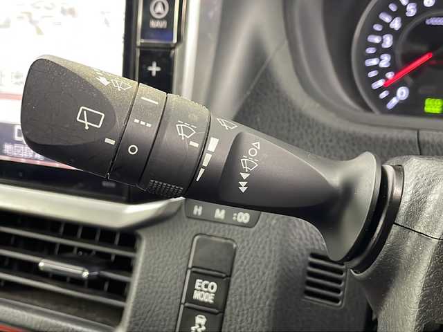 トヨタ ヴォクシー ZS 大分県 2017(平29)年 3.5万km ブラック 後席モニター　/アルパイン11型ナビ/　AM/FM/CD/DVD/BT/HDMI/フルセグTV　/バックカメラ　/前後ドライブレコーダー　/クルーズコントロール　/オートマティックハイビーム　/衝突軽減システム　/レーンキープアシスト　/純正アルミホイール　/ＬＥＤヘッドライト/ドアバイザー/ロールサンシェード