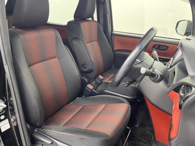 トヨタ ヴォクシー ZS 大分県 2017(平29)年 3.5万km ブラック 後席モニター　/アルパイン11型ナビ/　AM/FM/CD/DVD/BT/HDMI/フルセグTV　/バックカメラ　/前後ドライブレコーダー　/クルーズコントロール　/オートマティックハイビーム　/衝突軽減システム　/レーンキープアシスト　/純正アルミホイール　/ＬＥＤヘッドライト/ドアバイザー/ロールサンシェード