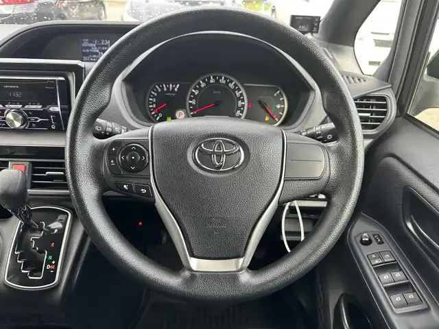 トヨタ ノア X 道北・旭川 2014(平26)年 11.2万km ボルドーマイカメタリック (株)IDOMが運営する【じしゃロン旭川店】の自社ローン専用車両になります。こちらは現金またはオートローンご利用時の価格です。自社ローンご希望の方は別途その旨お申付け下さい・/　/・社外CDオーディオ/・ETC/・ドライブレコーダー/・片側パワースライドドア/・電動格納ウィンカーミラー/・リモコンキー1個/・フォグランプ/・積込スタッドレス 社外AW195/65R15/・取扱説明書
