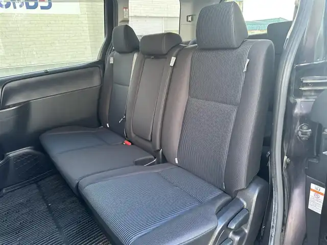 トヨタ ノア X 道北・旭川 2014(平26)年 11.2万km ボルドーマイカメタリック (株)IDOMが運営する【じしゃロン旭川店】の自社ローン専用車両になります。こちらは現金またはオートローンご利用時の価格です。自社ローンご希望の方は別途その旨お申付け下さい・/　/・社外CDオーディオ/・ETC/・ドライブレコーダー/・片側パワースライドドア/・電動格納ウィンカーミラー/・リモコンキー1個/・フォグランプ/・積込スタッドレス 社外AW195/65R15/・取扱説明書