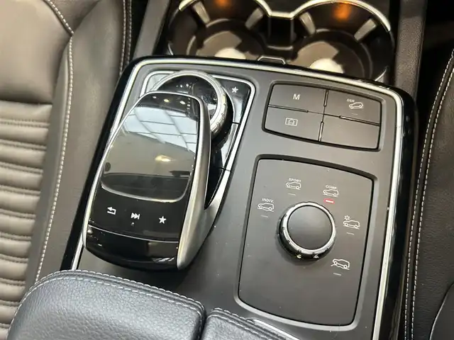 メルセデス・ベンツ ＧＬＥ３５０ｄ 4MATIC スポーツ 大阪府 2017(平29)年 5.7万km ポーラホワイト レーダーセーフティP/パノラマサンルーフ/HarmanKardon/黒革/メモリ付きパワーシート/シートヒーター/ACC/純正ナビ/TV/360度カメラ/applecarplay/純正20インチAW/LEDヘッドライト/電動リアゲート/クリアランスソナー/ブラインドスポット/ルーフレール/ETC/ドラレコ/パドルシフト