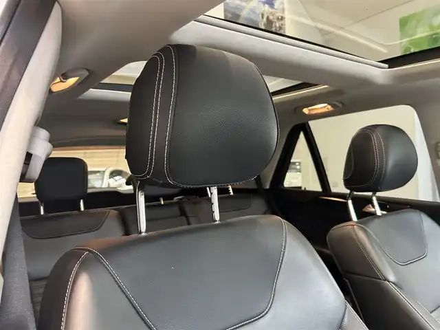 メルセデス・ベンツ ＧＬＥ３５０ｄ 4MATIC スポーツ 大阪府 2017(平29)年 5.7万km ポーラホワイト レーダーセーフティP/パノラマサンルーフ/HarmanKardon/黒革/メモリ付きパワーシート/シートヒーター/ACC/純正ナビ/TV/360度カメラ/applecarplay/純正20インチAW/LEDヘッドライト/電動リアゲート/クリアランスソナー/ブラインドスポット/ルーフレール/ETC/ドラレコ/パドルシフト