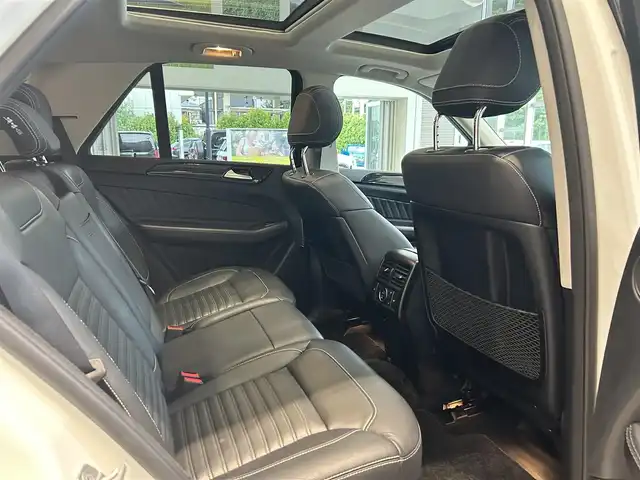 メルセデス・ベンツ ＧＬＥ３５０ｄ 4MATIC スポーツ 大阪府 2017(平29)年 5.7万km ポーラホワイト レーダーセーフティP/パノラマサンルーフ/HarmanKardon/黒革/メモリ付きパワーシート/シートヒーター/ACC/純正ナビ/TV/360度カメラ/applecarplay/純正20インチAW/LEDヘッドライト/電動リアゲート/クリアランスソナー/ブラインドスポット/ルーフレール/ETC/ドラレコ/パドルシフト