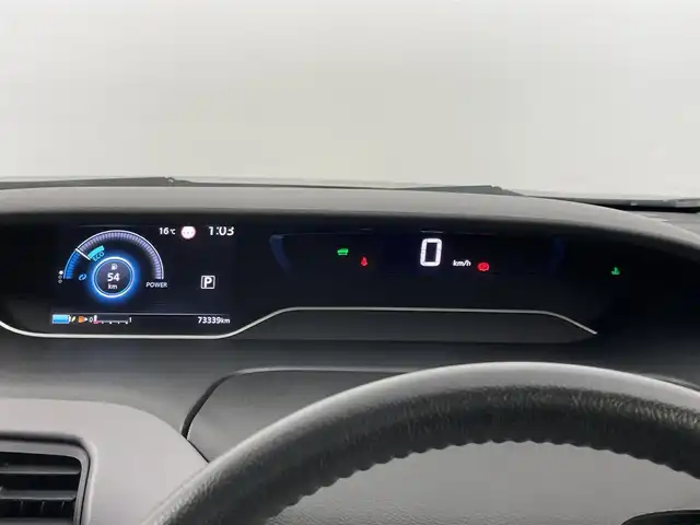 日産 セレナ e－パワー ハイウェイスター V 埼玉県 2020(令2)年 7.4万km ダイヤモンドブラック 純正ナビ　３６０度ビューモニター　ＢＳＭ　ＥＴＣ　スマートシティブレーキ　クルーズコントロール　純正アルミホイール　コーナーセンサー　スマートキー　オートライト　ＬＥＤヘッドライト　地デジフルセグ