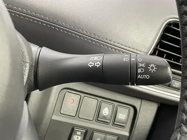 日産 セレナ e－パワー ハイウェイスター V 埼玉県 2020(令2)年 7.4万km ダイヤモンドブラック 純正ナビ　３６０度ビューモニター　ＢＳＭ　ＥＴＣ　スマートシティブレーキ　クルーズコントロール　純正アルミホイール　コーナーセンサー　スマートキー　オートライト　ＬＥＤヘッドライト　地デジフルセグ