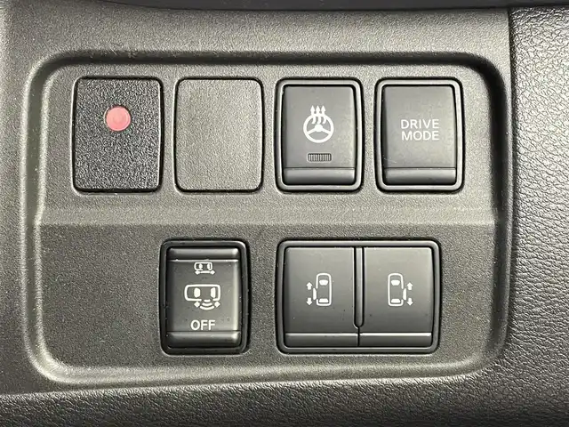 日産 セレナ e－パワー ハイウェイスター V 埼玉県 2020(令2)年 7.4万km ダイヤモンドブラック 純正ナビ　３６０度ビューモニター　ＢＳＭ　ＥＴＣ　スマートシティブレーキ　クルーズコントロール　純正アルミホイール　コーナーセンサー　スマートキー　オートライト　ＬＥＤヘッドライト　地デジフルセグ