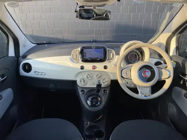 フィアット ５００ スーパーポップ 10thアニバーサリ 三重県 2017(平29)年 3.5万km ボサノバホワイト カロッツェリアナビ　/フルセグＴＶ　/ＥＴＣ　/社外１４インチアルミ　/ドライブレコーダー　/１０ｔｈ専用バッチ　/ＤＶＤ再生　/ＬＥＤデイライト　/ハロゲンヘッドライト　/Ｂｌｕｅｔｏｏｔｈ　/スペアキー　/取扱説明書