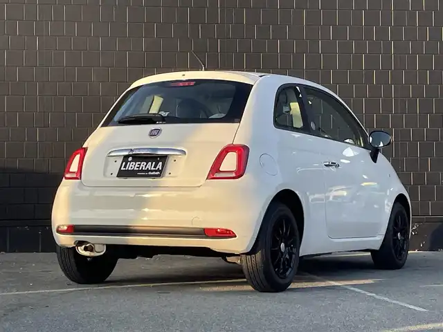 フィアット ５００ スーパーポップ 10thアニバーサリ 三重県 2017(平29)年 3.5万km ボサノバホワイト カロッツェリアナビ　/フルセグＴＶ　/ＥＴＣ　/社外１４インチアルミ　/ドライブレコーダー　/１０ｔｈ専用バッチ　/ＤＶＤ再生　/ＬＥＤデイライト　/ハロゲンヘッドライト　/Ｂｌｕｅｔｏｏｔｈ　/スペアキー　/取扱説明書