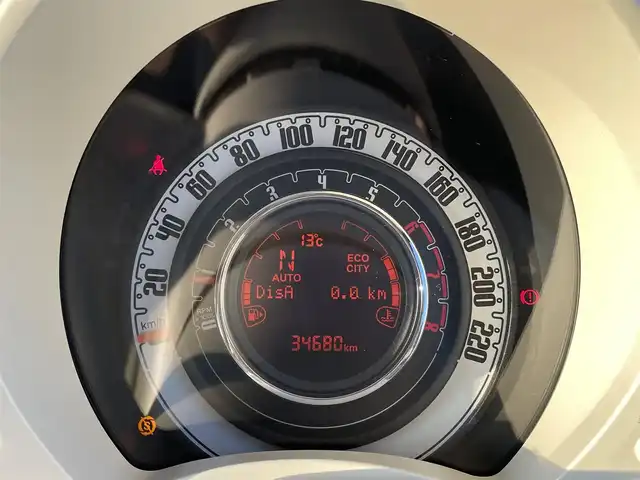 フィアット ５００ スーパーポップ 10thアニバーサリ 三重県 2017(平29)年 3.5万km ボサノバホワイト カロッツェリアナビ　/フルセグＴＶ　/ＥＴＣ　/社外１４インチアルミ　/ドライブレコーダー　/１０ｔｈ専用バッチ　/ＤＶＤ再生　/ＬＥＤデイライト　/ハロゲンヘッドライト　/Ｂｌｕｅｔｏｏｔｈ　/スペアキー　/取扱説明書