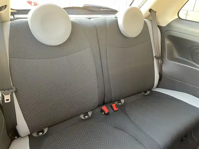 フィアット ５００ スーパーポップ 10thアニバーサリ 三重県 2017(平29)年 3.5万km ボサノバホワイト カロッツェリアナビ　/フルセグＴＶ　/ＥＴＣ　/社外１４インチアルミ　/ドライブレコーダー　/１０ｔｈ専用バッチ　/ＤＶＤ再生　/ＬＥＤデイライト　/ハロゲンヘッドライト　/Ｂｌｕｅｔｏｏｔｈ　/スペアキー　/取扱説明書