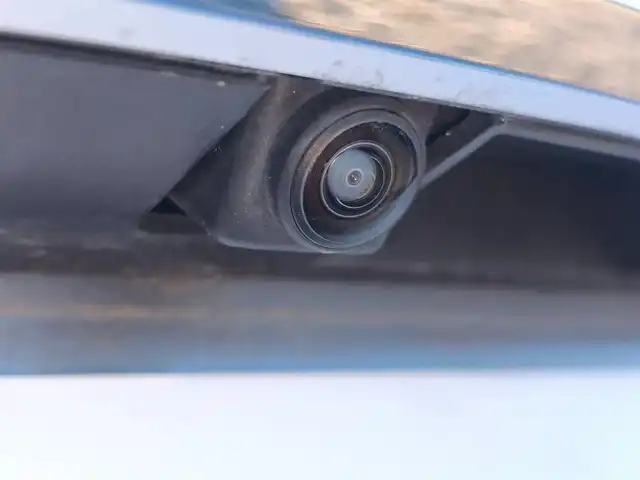 日産 スカイライン GT タイプSP 愛知県 2020(令2)年 1.8万km ダークメタルグレー ワンオーナー/純正8型ナビ/フルセグTV/アラウンドビューモニター/ビルトインETC2.0/ドライブレコーダー/レーダークルーズコントロール/フロント/バックソナー/全方位運転支援システム/・エマージェンシーブレーキ/・車線逸脱防止支援システム/・踏み間違い衝突防止アシスト/・後側方衝突防止支援システム/・後側方車両検知警報/ツインターボ/ステアリング連動LEDヘッドランプ/LEDフロントフォグランプ/革巻きステアリング/パドルシフト/ベージュ革シート/前席パワーシート/シートヒーター/純正19インチアルミホイール/ローダウン/HKS車高調/スマートキー/プッシュエンジンスターター/禁煙車