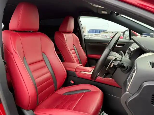 レクサス ＲＸ 450h Fスポーツ 香川県 2020(令2)年 5万km レッドマイカクリスタルシャイン 純正12.3型ナビ/　(Blu-ray/AppleCarPlay、AndroidAuto対応)/フルセグTV/パワーバックドア/パノラミックビューモニター/ビルトインETC2.0/ドライブレコーダー/レーダークルーズコントロール/クリアランスソナー/セーフティシステムプラス/・プリクラッシュセーフティ/・レーントレーシングアシスト/・オートマチックハイビーム/・ロードサインアシスト/・先行車発進告知機能/角型3眼LEDヘッドランプ/本革巻きステアリング/ステアリングヒーター/パドルシフト/フレアレッド革シート/前席スポーツシート/前席パワーシート/前席コンフォータブルエアシート/運転席ポジションメモリー/純正20インチアルミホイール/スマートエントリー/スタートシステム/禁煙車