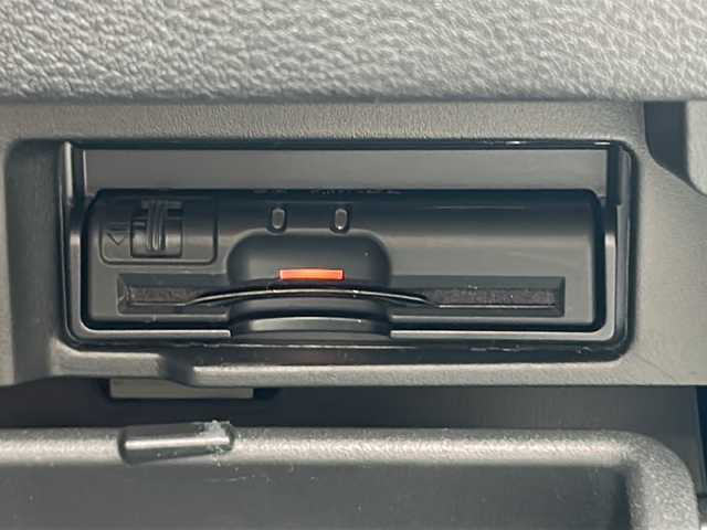 日産 セレナ ハイウェイスター プロパイロットED 京都府 2017(平29)年 5.8万km ダイヤモンドブラック 純正９インチナビ　Ｂｌｕｅｔｏｏｔｈオーディオ　フルセグ　ＤＶＤ再生　バックカメラ　後席フリップダウンモニター　エマージェンシーブレーキ　プロパイロット　ＬＥＤヘッドライト　両側パワースライドドア
