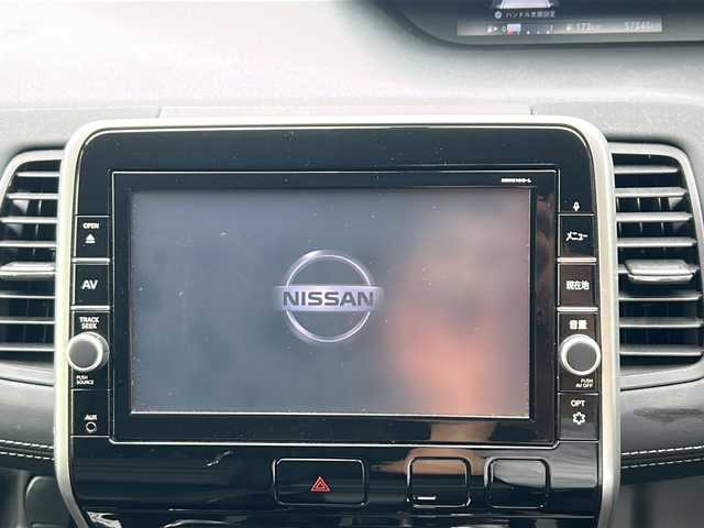 日産 セレナ ハイウェイスター プロパイロットED 京都府 2017(平29)年 5.8万km ダイヤモンドブラック 純正９インチナビ　Ｂｌｕｅｔｏｏｔｈオーディオ　フルセグ　ＤＶＤ再生　バックカメラ　後席フリップダウンモニター　エマージェンシーブレーキ　プロパイロット　ＬＥＤヘッドライト　両側パワースライドドア