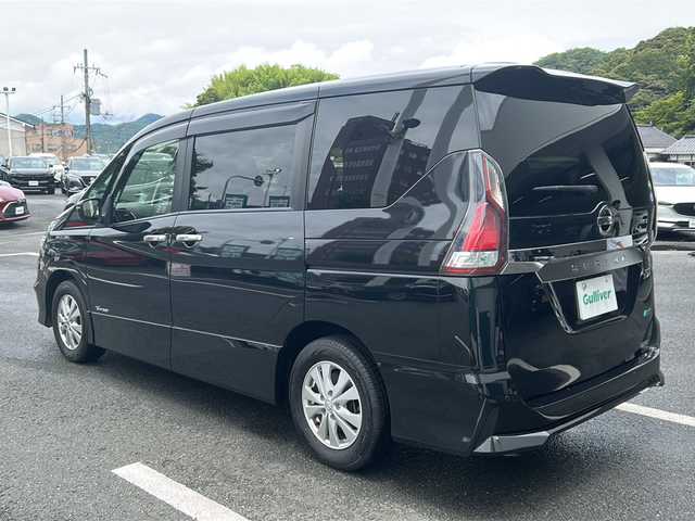 日産 セレナ ハイウェイスター プロパイロットED 京都府 2017(平29)年 5.8万km ダイヤモンドブラック 純正９インチナビ　Ｂｌｕｅｔｏｏｔｈオーディオ　フルセグ　ＤＶＤ再生　バックカメラ　後席フリップダウンモニター　エマージェンシーブレーキ　プロパイロット　ＬＥＤヘッドライト　両側パワースライドドア