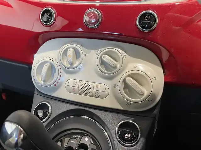 フィアット ５００ ツインエア ポップ 福岡県 2017(平29)年 1.9万km 赤 純正ディスプレイオーディオ　/Ｂｌｕｅｔｏｏｔｈ　/ＵＳＢ／ＡＵＸ　/ＭＴモード付ＡＴ　/ＥＴＣ　/リモコンキー