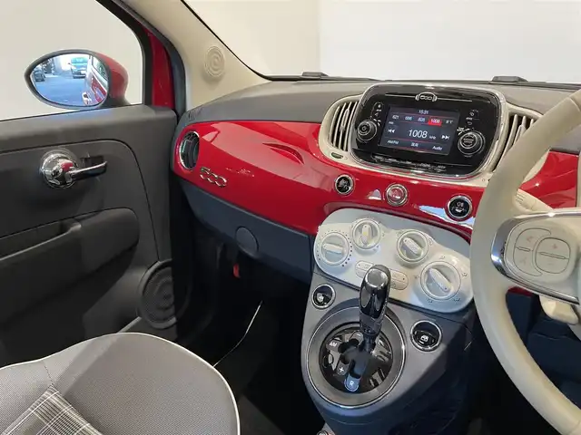 フィアット ５００ ツインエア ポップ 福岡県 2017(平29)年 1.9万km 赤 純正ディスプレイオーディオ　/Ｂｌｕｅｔｏｏｔｈ　/ＵＳＢ／ＡＵＸ　/ＭＴモード付ＡＴ　/ＥＴＣ　/リモコンキー