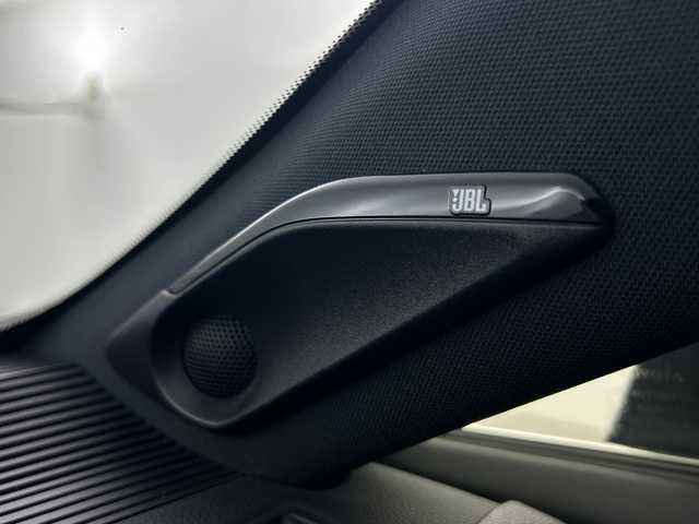 トヨタ ハリアー ハイブリッド Z レザーパッケージ 愛知県 2020(令2)年 5.8万km プレシャスブラックパール 禁煙車/モデリスタエアロ/純正12.3インチナビ/(Bluetooth/AUX/USB/FM/AM/フルセグTV/AppleCarPlay/AndoirdAuto)/JBLサウンド/全方位カメラ/(バックカメラ/フロントカメラ/両サイドカメラ)/ヘッドアップディスプレイ/トヨタセーフティセンス/・アダプティブクルーズコントロール/・プリクラッシュセーフティ/・レーンキープアシスト/・ブラインドスポットモニター/・オートマチックハイビーム/・ロードサインアシスト/・リアクロストラフィックアラート/・パーキングサポートブレーキ/電動パーキングブレーキ/ブレーキホールド/デジタルインナーミラー/(ドライブレコーダー付き)/ビルトインETC2.0/ステアリングヒーター/ステアリングリモコン/レザーシート/前席パワーシート/前席シートヒーター/前席エアーシート/RAYS製20インチアルミホイール/スマートキー/(スペアキー1本)/プッシュスタート/LEDヘッドライト/オートライト/フロントフォグライト/純正フロアマット