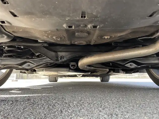 ホンダ アコード EX 佐賀県 2022(令4)年 1.3万km プラチナホワイトパール サンルーフ/ホンダセンシング/レーダークルーズコントロール/ブラインドスポットインフォメーション/コーナーセンサー/純正8型ナビ/・バックカメラ/・フルセグTV/BT/・TVキャンセラー/ワイヤレス充電/純正前後ドラレコ/レザーシート/D席メモリーシート/前席パワーシート/全席シートヒーター/ETC/LEDヘッドライト/オートマチックハイビーム/フォグランプ/ヘッドアップディスプレイ/革巻きステアリング/パドルシフト/電動パーキングスイッチ/ラゲッジマット/スペアキー×１/取扱説明書/保証書