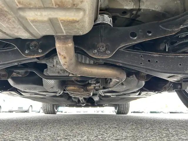 アウディ Ｑ３ Sラインコンペティション 滋賀県 2014(平26)年 8.3万km グレイシアホワイトメタリック ガソリン/4WD(F4)/7速AT/純正ナビ/（FM/AM/CD/DVD/フルセグ/Bluetooth）/ETC/バックカメラ/アイドリングストップ/電子パーキング/コーナーセンサー/パドルシフト/電動格納ミラー/ミラーヒーター/オートエアコン/オートライト/プッシュスタート/パワーウィンドウ/ドアバイザー/ルーフレール/純正マット